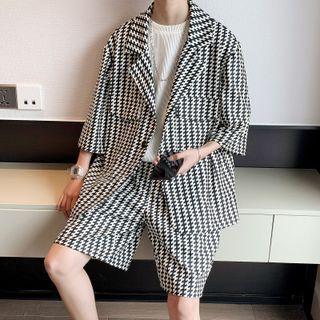 Set: 3/4-sleeve Patterned Blazer + Shorts