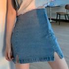 Short-sleeve Rabbit Print Cropped T-shirt / Mini A-line Denim Skirt