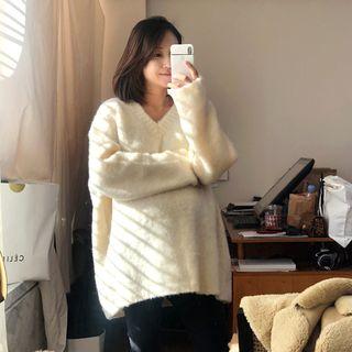 V-neck Over-fit Furry Sweater