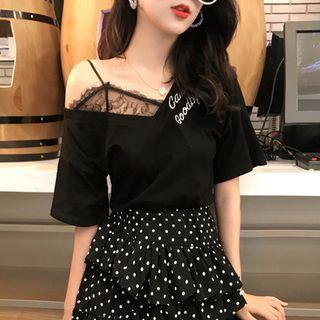 Lace Panel V-neck Printed Tee