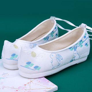 Rabbit Embroidered Hanfu Flats