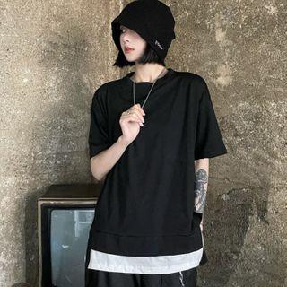 Short-sleeve Mock Two-piece T-shirt Black - One Size
