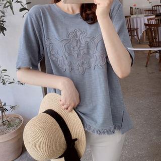 Tassel-hem Appliqu  T-shirt