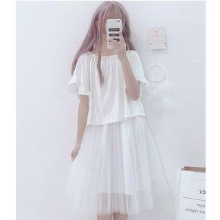 Plain Short-sleeve Blouse / Mesh Midi A-line Skirt