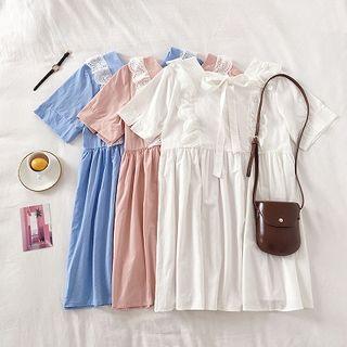Lace-trim Panel Lace-up Short-sleeve Dress