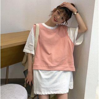 Set: Elbow-sleeve T-shirt + Vest