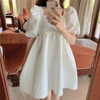 Open Back Puff-sleeve Dress