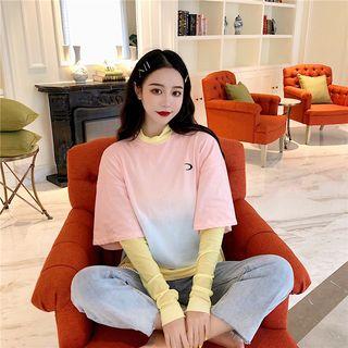 Gradient Loose-fit Short-sleeve T-shirt / Sheer Long-sleeve Top