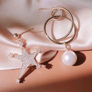 Asymmetric Earring Asymmetry - Star - One Size