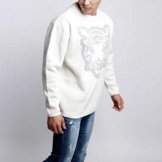 Crewneck Tiger Jacquard Sweater