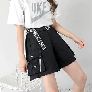 Set: Wide Leg Cargo Shorts + Lettering Belt