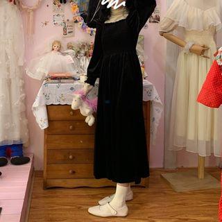 Long-sleeve Turtle-neck T-shirt / Velvet Midi A-line Dress