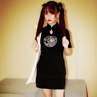 Dragon Embroidered Short-sleeve Cheongsam