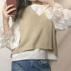 V-neck Knit Vest / Long-sleeve Eyelet-detail T-shirt