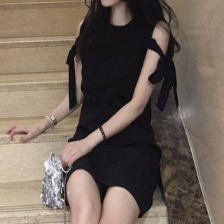 Side Lace-up Sleeveless Dress