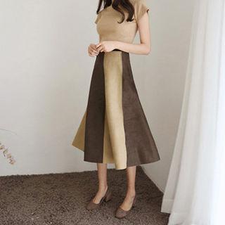 Set: Short-sleeve Knit Top + Color-block A-line Skirt
