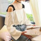 Open Shoulder Long-sleeve T-shirt