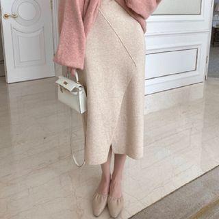 V-neck Sweater / High Waist Slit Knit Skirt
