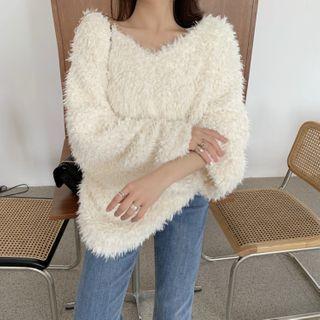 V-neck Plain Fluffy Top