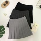 Plain Pleated A-line Mini-skirt