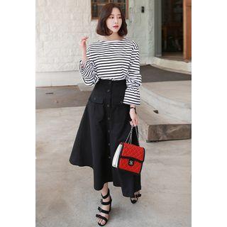 Buttoned Dual-pocket Long Flare Skirt