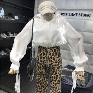 Lantern-sleeve V-neck Top