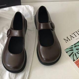 Round-toe Block Heel Mary Jane Pumps