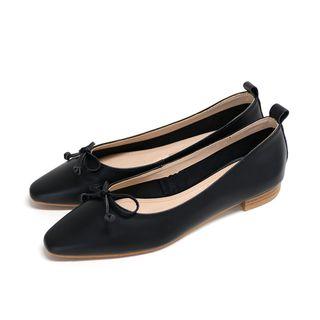 Beribboned Genuine Leather Flats