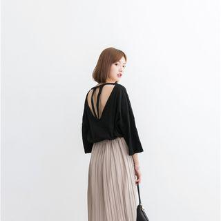 Cut Out Back 3/4 Sleeve T-shirt