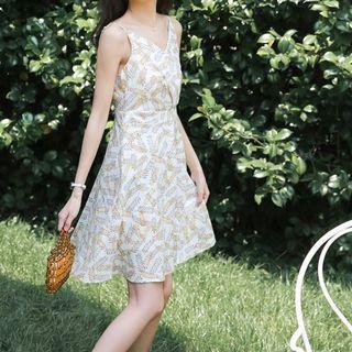 Leaf Print Spaghetti-strap Sundress