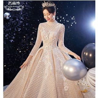 3/4-sleeve Mock-turtleneck Floral Applique A-line Wedding Gown