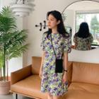Puff-sleeve Floral Shift Dress Light Green - One Size