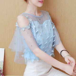 Cold Shoulder Flower Detail Short-sleeve Top