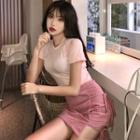 Set: Short-sleeve T-shirt + Plaid Tie-side A-line Skirt