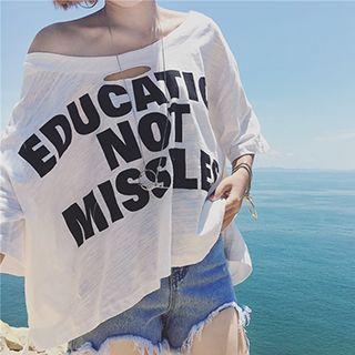 Lettering 3/4-sleeve Distressed T-shirt