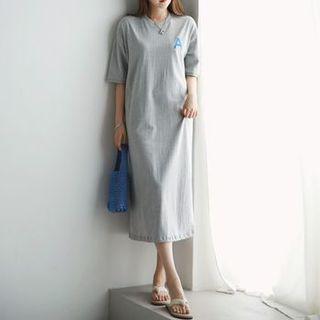 A Embroidered Long T-shirt Dress