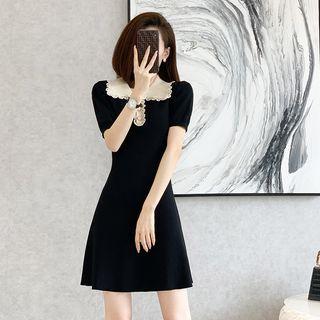 Short-sleeve Collared Knit A-line Dress