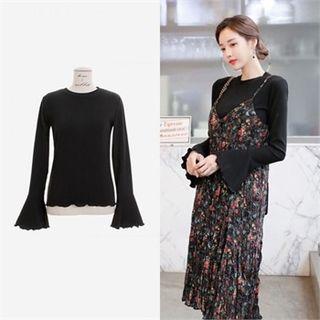 Crew-neck Ruffle-cuff T-shirt