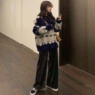 Set: Pattern Sweater + Wide-leg Pants