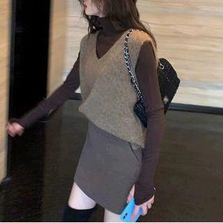 Set: Turtleneck T-shirt + Sweater Vest + Mini A-line Skirt