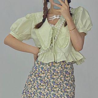 Short-sleeve Frill Trim Blouse Light Green - One Size