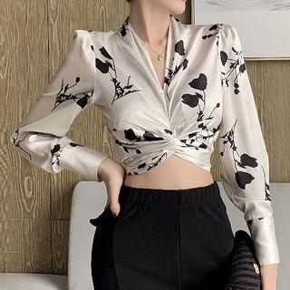 Long-sleeve V-neck Print Cropped Shirt