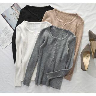 Long-sleeve Buttoned Knit Slim-fit Top