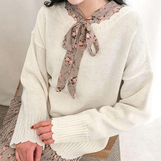 Scallop-edge Loose-fit Sweater