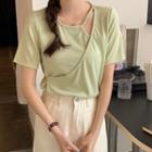Short-sleeve Mock Two-piece Cutout T-shirt