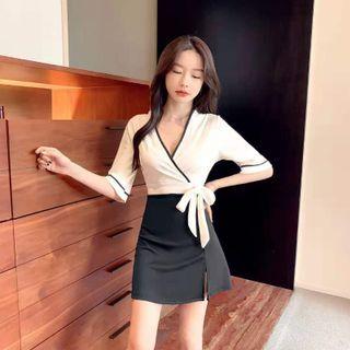 Elbow-sleeve Two-tone Tie-waist Mini Sheath Dress