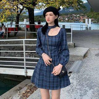 Long-sleeve Asymmetric Halter Plaid Dress