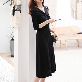 Long-sleeve Crinkled Midi A-line Knit Dress