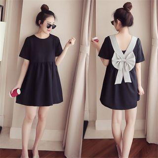 Short-sleeve Bow-accent Mini A-line Dress