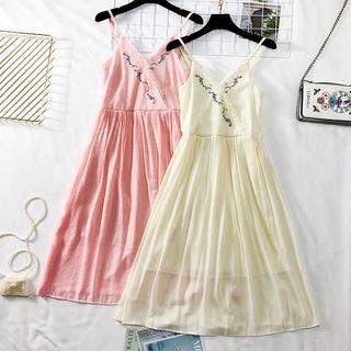 Lace-trim Embroidered Sleeveless Dress